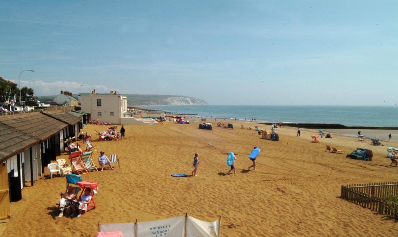 Sandown Hotel - Sandown, Isle Of Wight --- Return Car Ferry 89 Pounds From Southampton Экстерьер фото